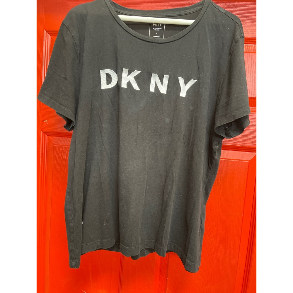 DKNY Everywhere Tee Shirt Black Short Sleeve Logo Graphic T-Shirt XL